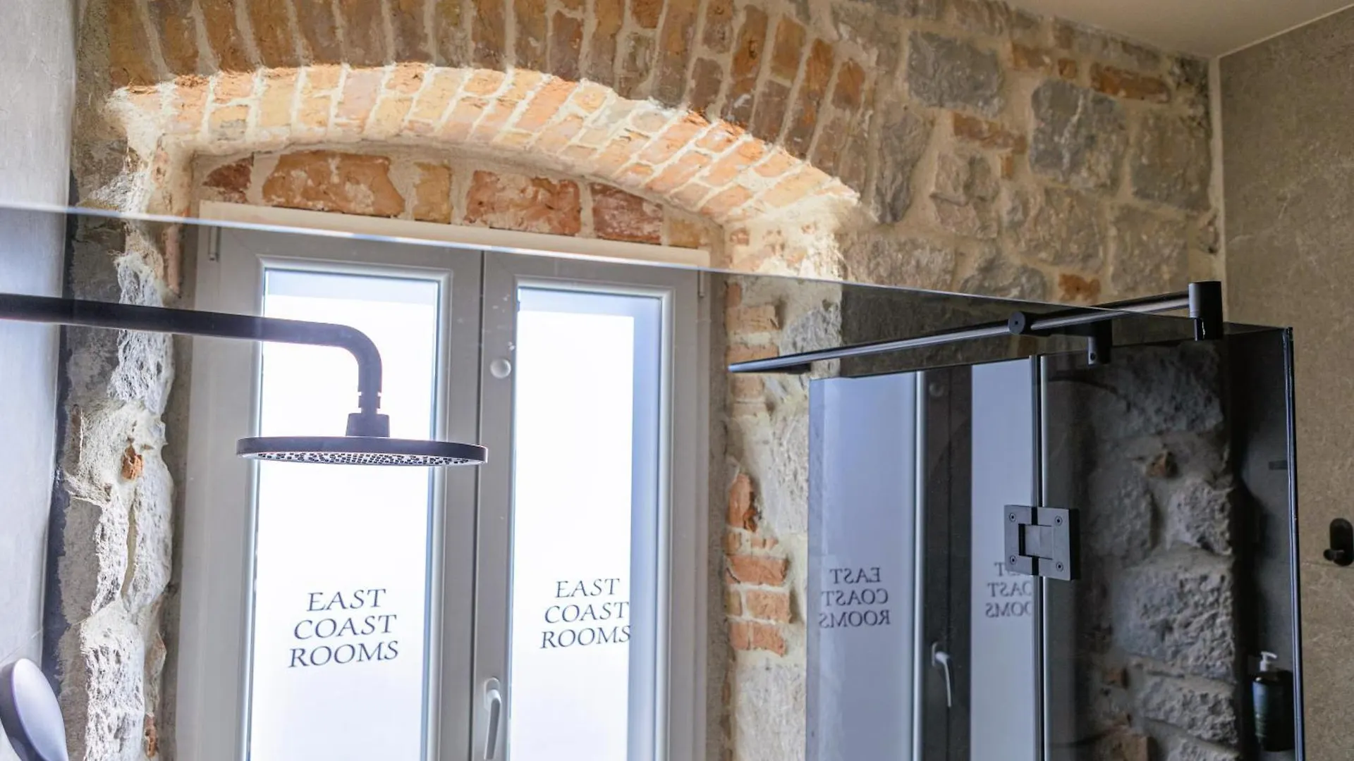 East Coast Deluxe Rooms Split Oda ve Kahvaltı