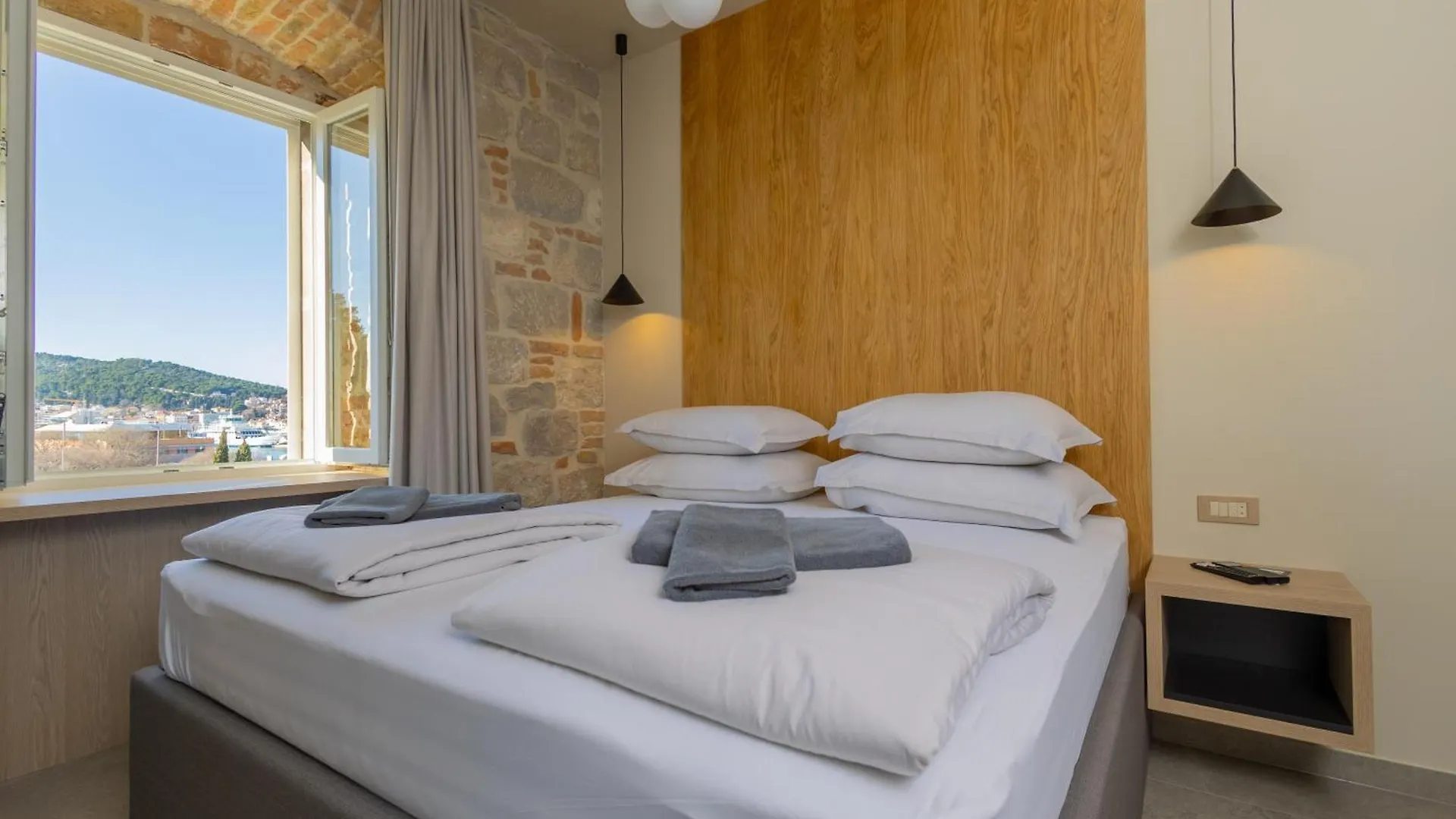 East Coast Deluxe Rooms Split Oda ve Kahvaltı