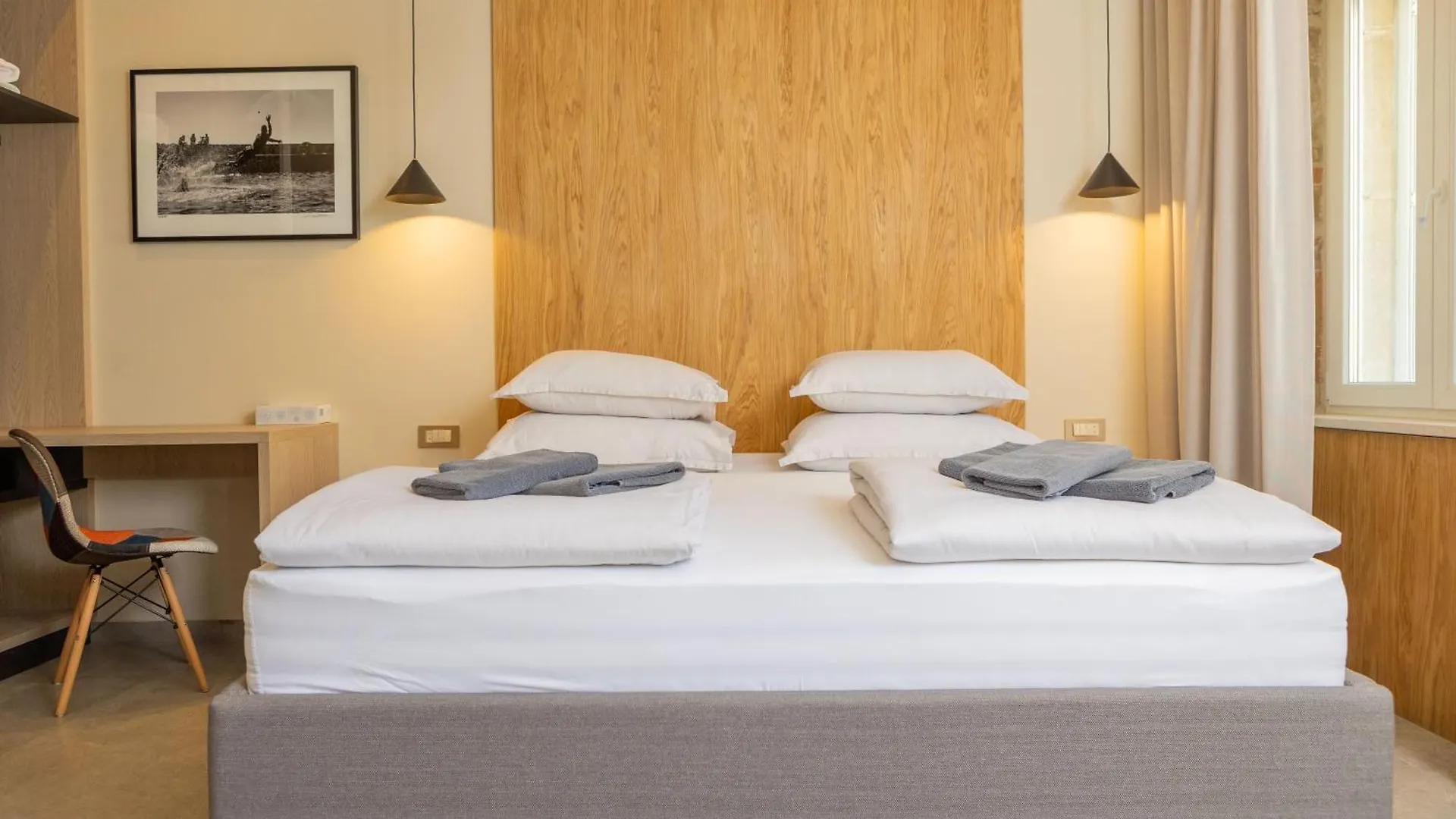 East Coast Deluxe Rooms Split